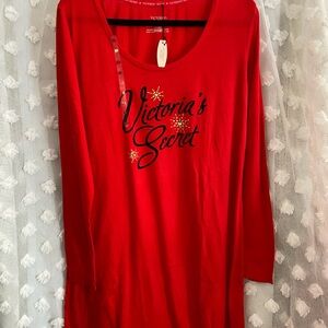 NWT 2011 Victoria's Secret Red Women's sleep dress